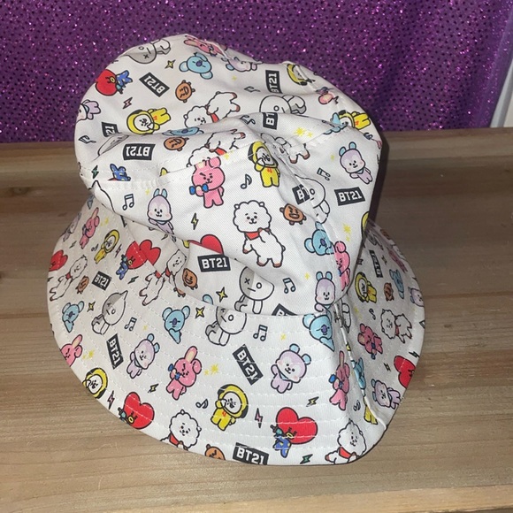 BT21 BUCKET HAT - Picture 4 of 5